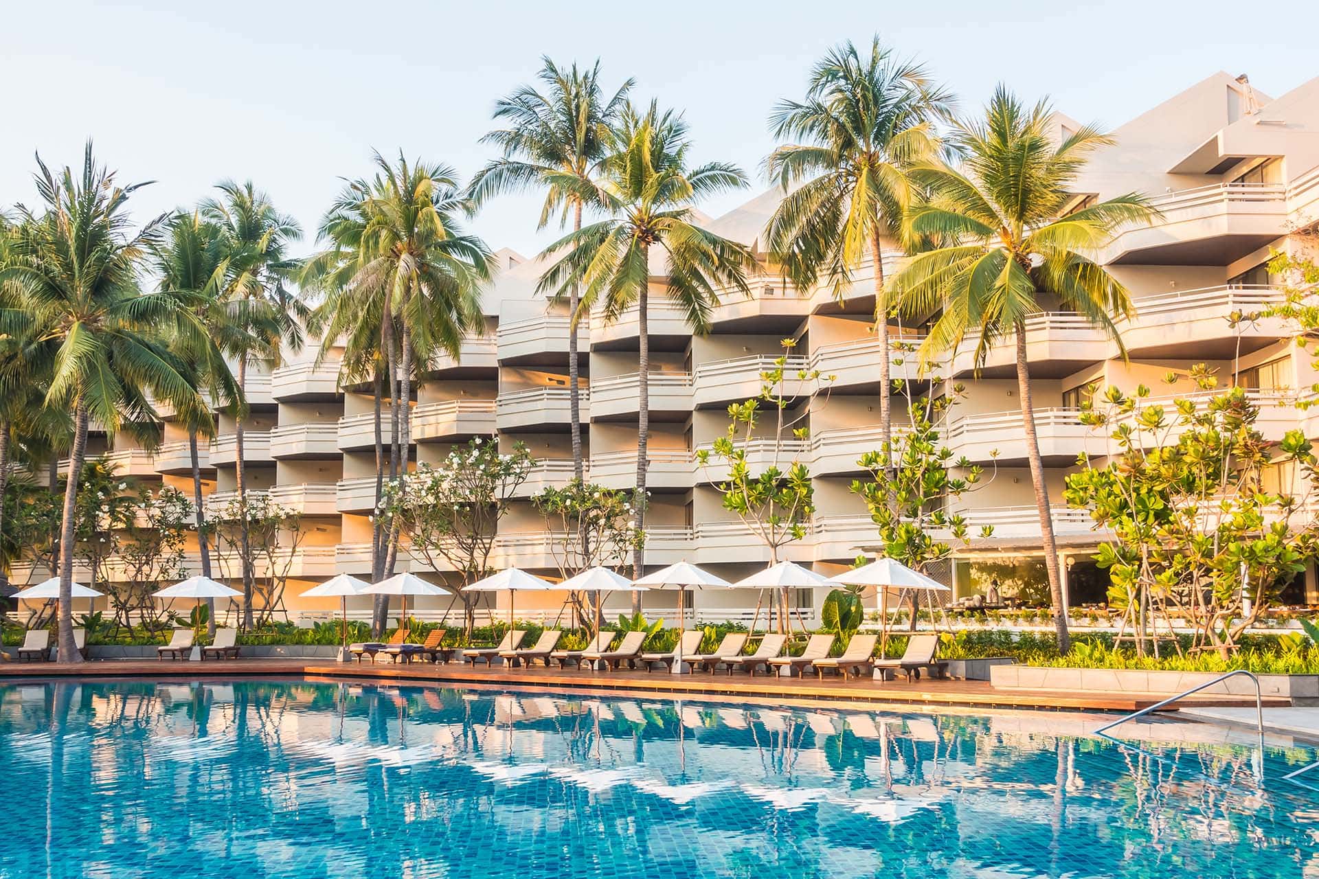 Alexander Jawinski tests: luxury hotels vs. budget accommodation on the US west coast